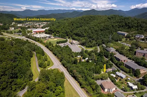 55 Derby Rd, Cullowhee, NC 28723 photo 2