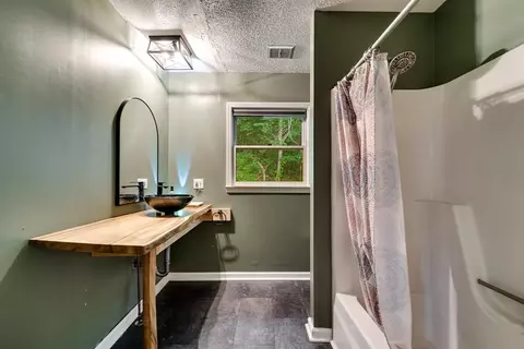 Bath - 60 Ferguson Rd, Franklin, NC 28734 photo 1 of 3
