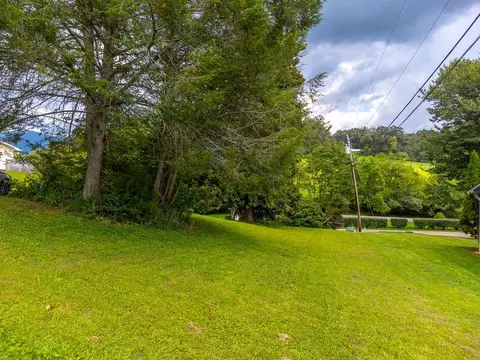 Exterior - 60 Ferguson Rd, Franklin, NC 28734 photo 10 of 20
