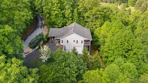 299 Reserve Rd, Franklin, NC 28734