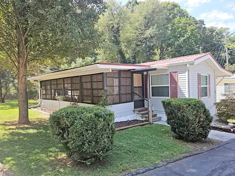 34 Old Wl, Franklin, NC 28734