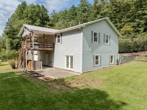 1400 Alarka Rd, Bryson City, NC 28713