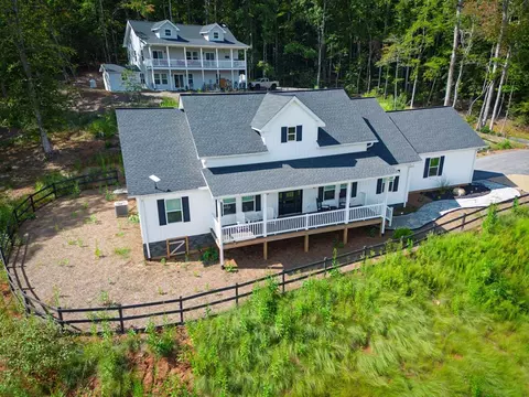 110 Elevation Rd, Franklin, NC 28734