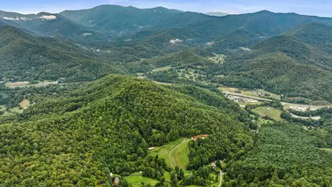 View/Area - 362 Cagle Cv, Sylva, NC 28779 photo 4 of 7