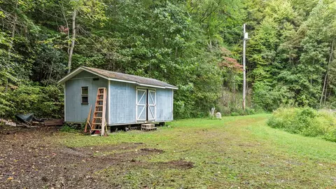 Exterior - 362 Cagle Cv, Sylva, NC 28779 photo 6 of 10
