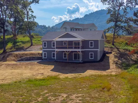 33 Gracie Rose St, Clyde, NC 28721 photo 11