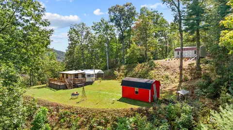 691 Chalk Hill Rd, Franklin, NC 28734