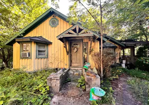 577 Paul Mccoy Rd, Lake Toxaway, NC 28747