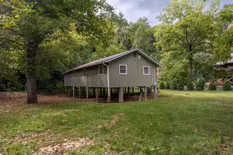 138 John Allman Ln, Sylva, NC 28779