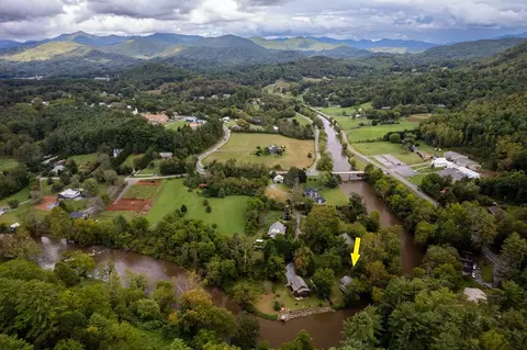 View/Area - 138 John Allman Ln, Sylva, NC 28779 photo 1 of 7