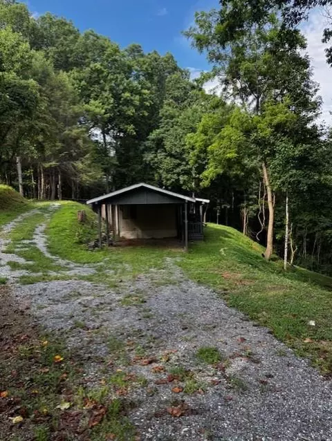 2251 Union Hill Rd, Whittier, NC 28789