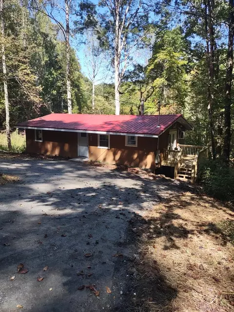 338 Smokerise, Franklin, NC 28734