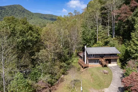 46 Quail Hollow Dr, Sylva, NC 28779
