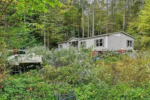 1281 Lower Mountain Creek Rd, Robbinsville, NC 28771