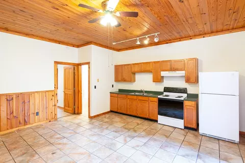 Kitchen - 52 Younge Ln, Dillsboro, NC 28806 photo 2 of 4