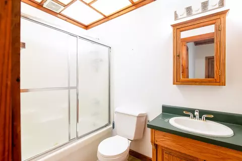 Bath - 52 Younge Ln, Dillsboro, NC 28806 photo 1 of 2