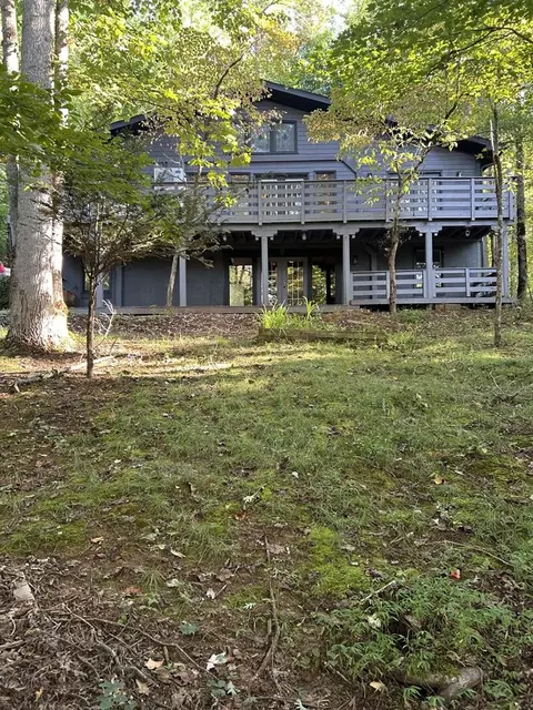 996 Crestview Dr, Otto, NC 28763