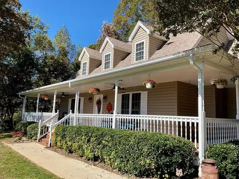 3 Signal Ridge Rd, Sylva, NC 28779