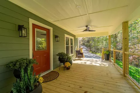 241 Fallen Oak Dr, Sylva, NC 28779 photo 2