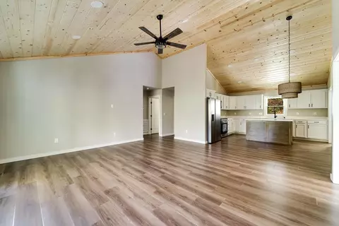 241 Fallen Oak Dr, Sylva, NC 28779 photo 3