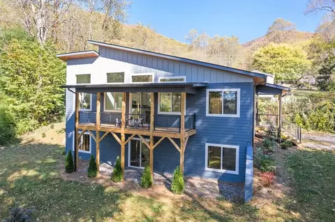 1807 Fisher Creek Rd, Sylva, NC 28779
