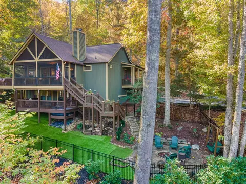 325 Hedgewood, Tuckasegee, NC 28783