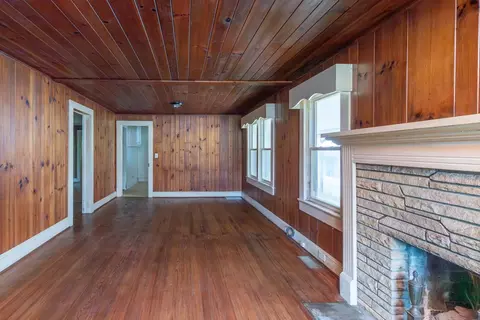 Living - 121 Harris Cir, Sylva, NC 28779 photo 1 of 5
