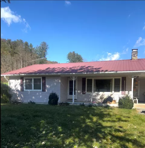 205 Bill Dalrymple Rd, Franklin, NC 28734