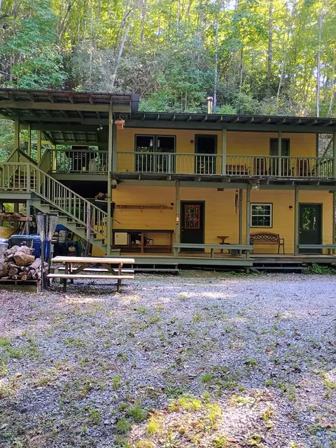 344 Euchella Br, Bryson City, NC 28713