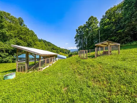 471 Claude Cook Rd, Sylva, NC 28779 photo 15