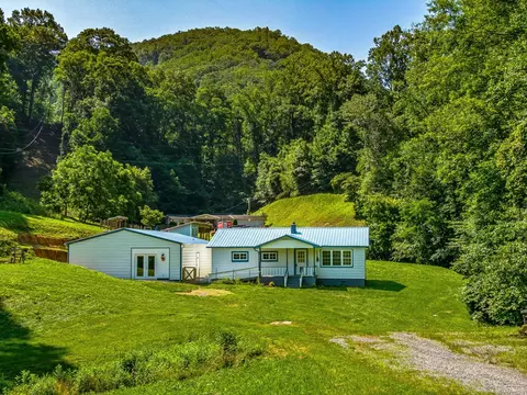 471 Claude Cook Rd, Sylva, NC 28779 photo 6