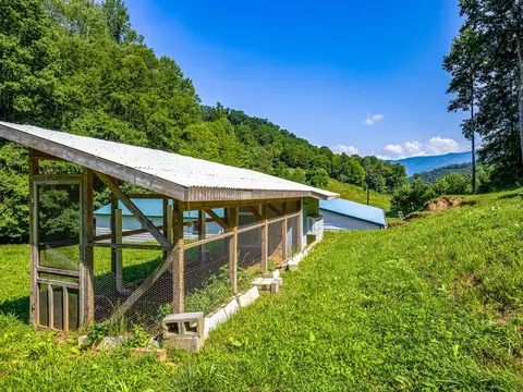 471 Claude Cook Rd, Sylva, NC 28779 photo 16