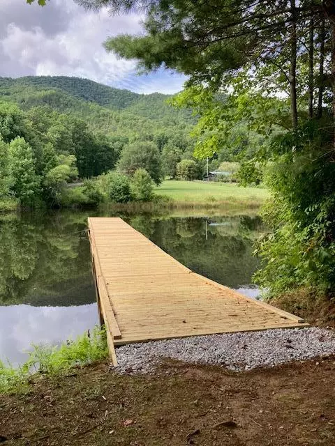 804 Ledbetter Rd, Topton, NC 28781