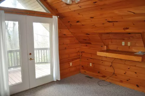 Bedroom - 32 Hidden Creek Est, Sylva, NC 28779 photo 2 of 3