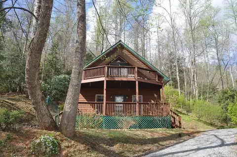 Exterior - 32 Hidden Creek Est, Sylva, NC 28779 photo 3 of 15