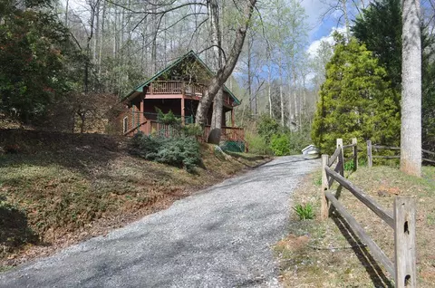 Exterior - 32 Hidden Creek Est, Sylva, NC 28779 photo 2 of 15