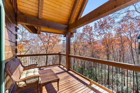 Exterior - 151 Diamond Falls Blvd, Franklin, NC 28734 photo 2 of 12