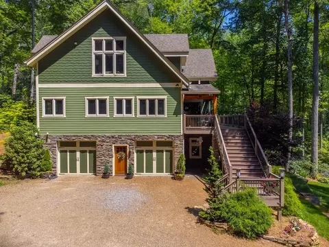 6736 Wayah Rd, Franklin, NC 28734