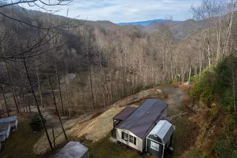 243 Frasier Fir Dr, Bryson City, NC 28713