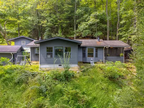 370 Hidden Trl, Franklin, NC 28734