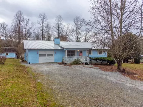 101 Quail Ridge Trl, Franklin, NC 28734