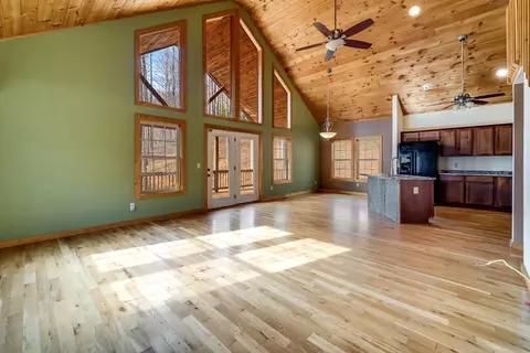 708 Thornhill Dr, Sylva, NC 28779
