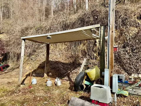 Exterior - 6175 Skyland Dr, Sylva, NC 28779 photo 8 of 17