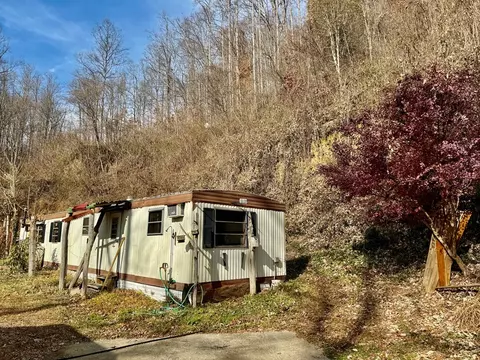 Exterior - 6175 Skyland Dr, Sylva, NC 28779 photo 10 of 17