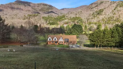 4395 Tessentee Rd, Franklin, NC 28734