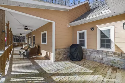 Exterior - 165 Eagles Ridge Rd, Sylva, NC 28779 photo 3 of 11
