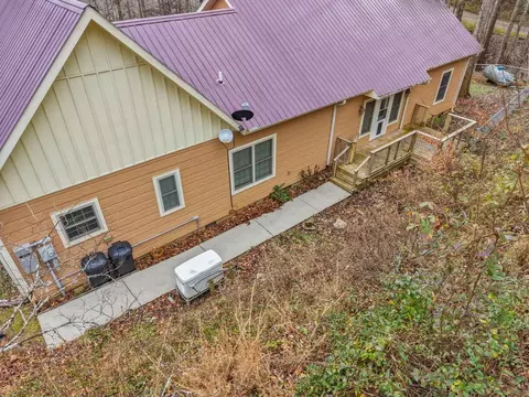 Exterior - 165 Eagles Ridge Rd, Sylva, NC 28779 photo 9 of 11