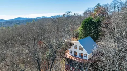 203 Woodland Hts, Franklin, NC 28734