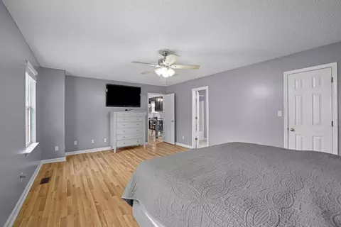 Bedroom - 32 Wheat Ridge Rd, Sylva, NC 28779 photo 2 of 6