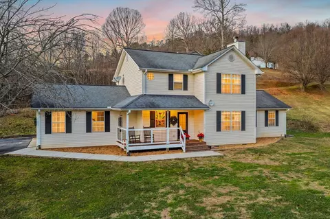 Exterior - 32 Wheat Ridge Rd, Sylva, NC 28779 photo 3 of 10